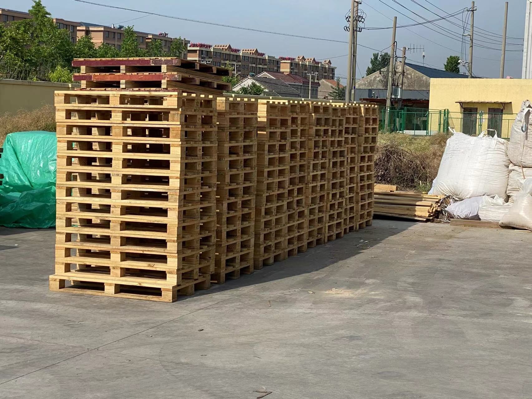 木托盤質(zhì)量好壞與其重量有關(guān)嗎？